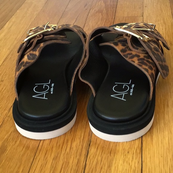 NWOT Animal Print AGL Italian Leather Buckle Sandals - Picture 4 of 9